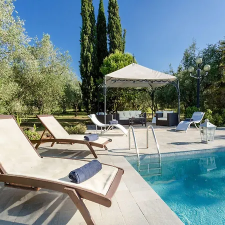 빌라 With Pool In The Vineyards In Lucca *