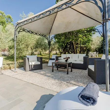 With Pool In The Vineyards In Lucca * Sant'Anna (Tuscany)